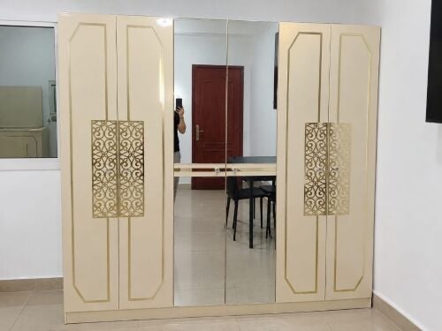 أثاث غرفة نوم