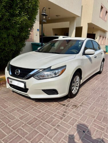 Altima first owner 140km very clean