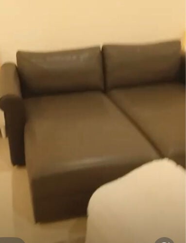 كرسي لشخصين على شكل سرير