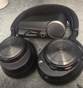 Arctis Nova Pro Wireless