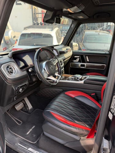 Mercedes Benz - G63 