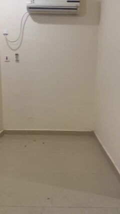 غرفه وصاله نظيفه2600 بالدحيل