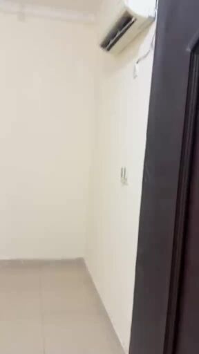 ستوديو نظيف 1400 ام العمد