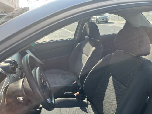 car in perfect condition (lady use)