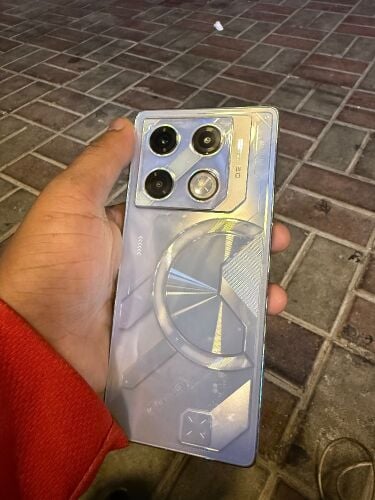 like new  infinix Gt20 pro 256 gb