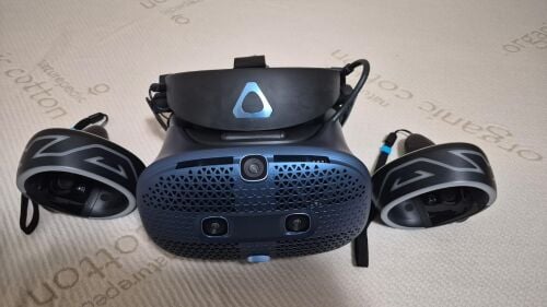 VIVE COSMOS VR FOR SALE
