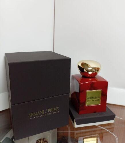 Armani perfume