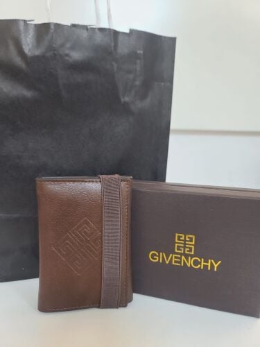 GlVENCHY