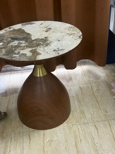 New table not used good quality 