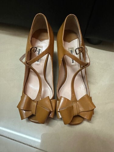 Authentic Miu Miu Pump