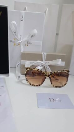 طقم ديور شنطة عطور نظارة اكسسوارت
