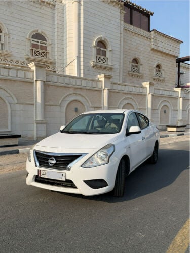 Nissan Sunny 2022