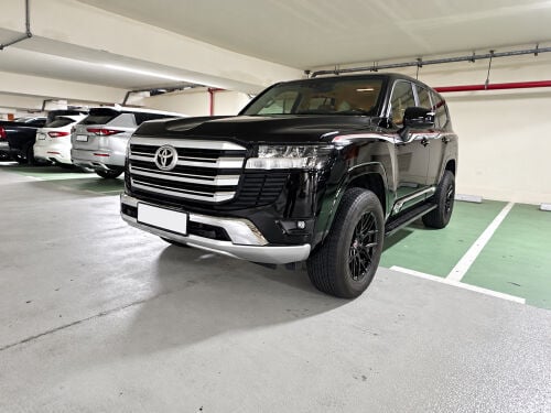 Toyota Land Cruiser GXR 2024