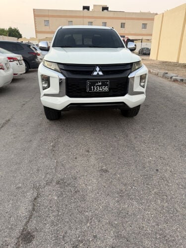 ميتسوبيشي ال200