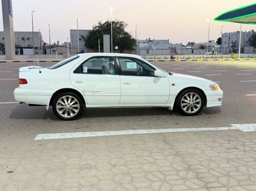 كامري ٢٠٠١