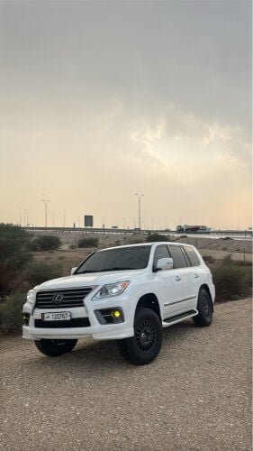 لكزس ال اكس 570 