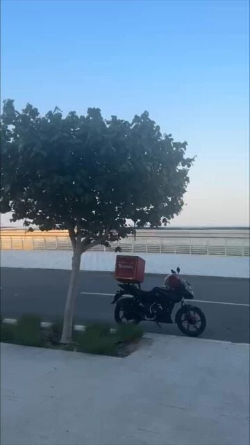محل لوسيل على المارينا مباشرة